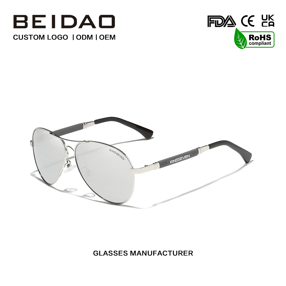 Gafas de sol de conducción con montura de aleación y lentes plateadas polarizadas modernas